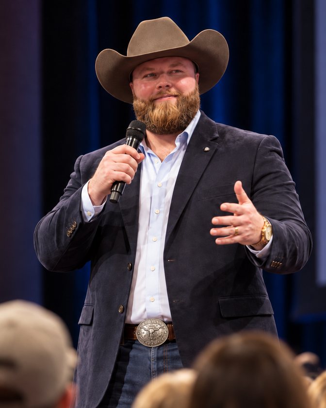 Michael Nooner, The 3PL Cowboy, speaking at a supply chain conference